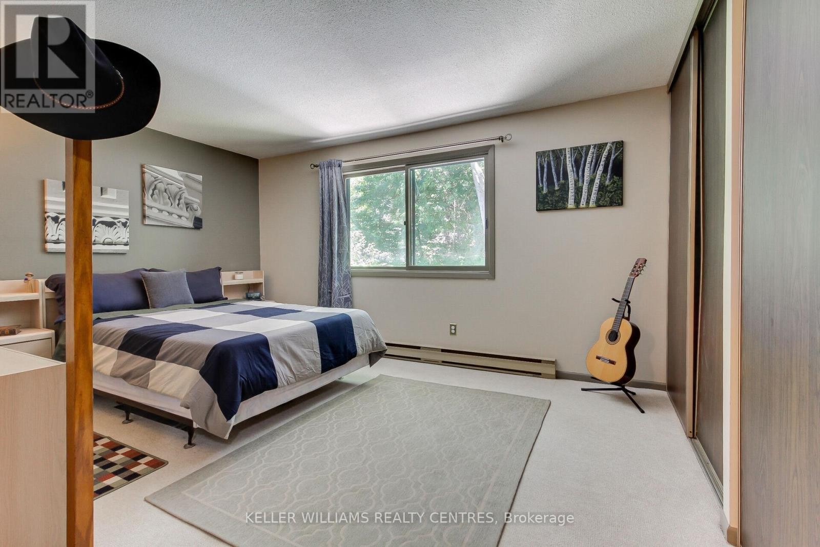 












871 ELGIN STREET

,
Newmarket (Huron Heights-Leslie Valley),




Ontario
L3Y3B9

