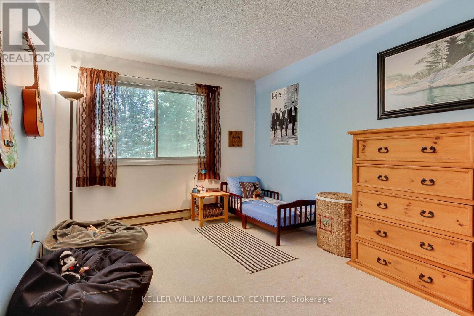 












871 ELGIN STREET

,
Newmarket (Huron Heights-Leslie Valley),




Ontario
L3Y3B9

