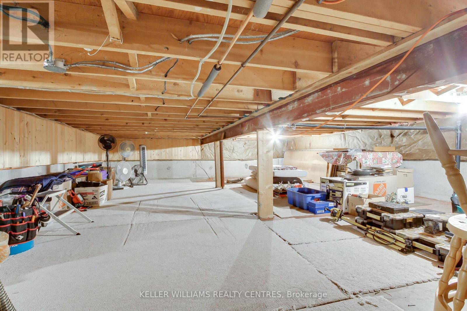 












871 ELGIN STREET

,
Newmarket (Huron Heights-Leslie Valley),




Ontario
L3Y3B9

