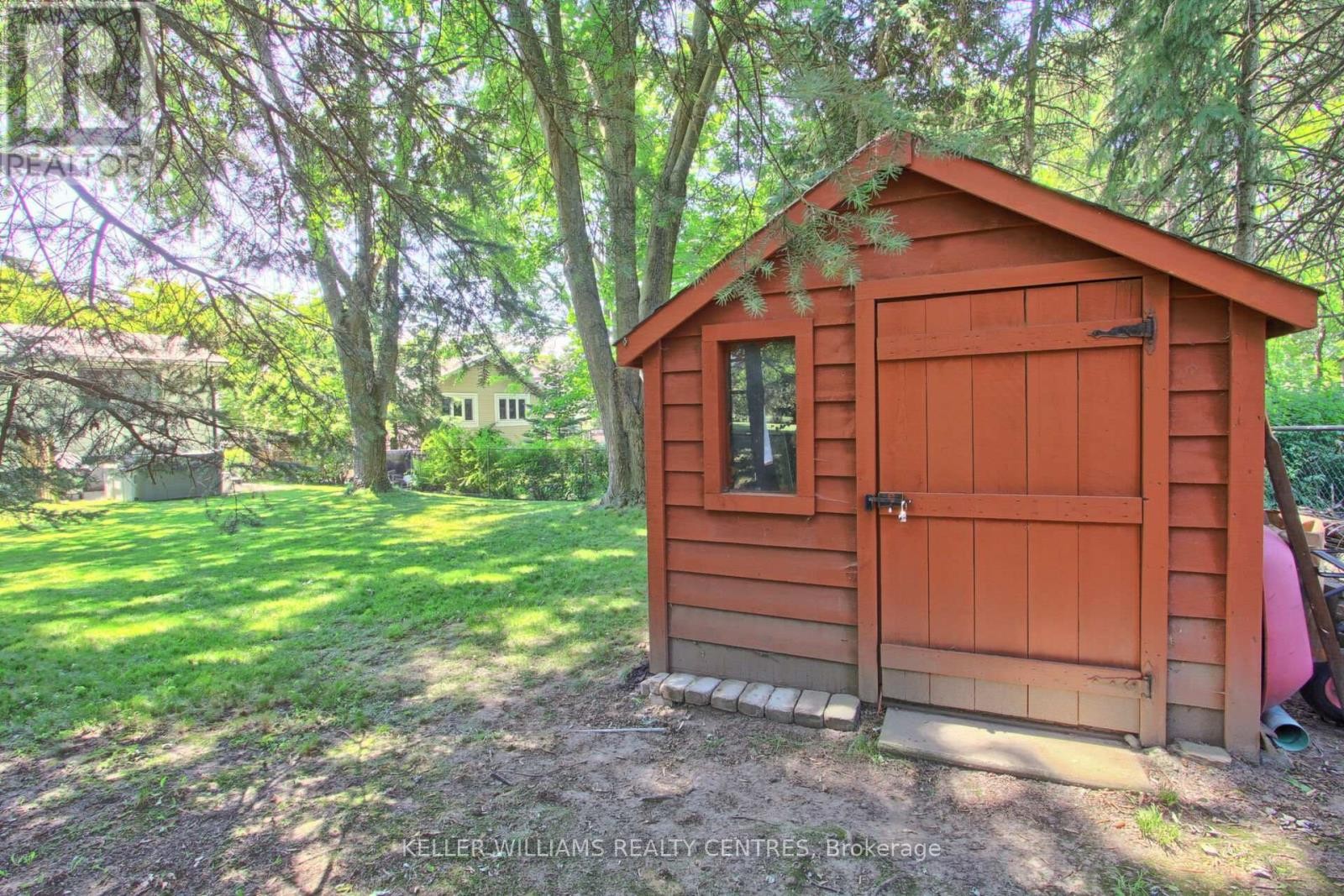 












871 ELGIN STREET

,
Newmarket (Huron Heights-Leslie Valley),




Ontario
L3Y3B9

