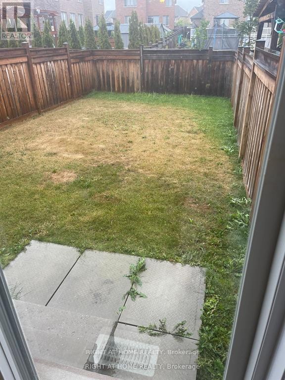 












2051 DALE ROAD

,
Innisfil (Alcona),




Ontario
L9S0J8

