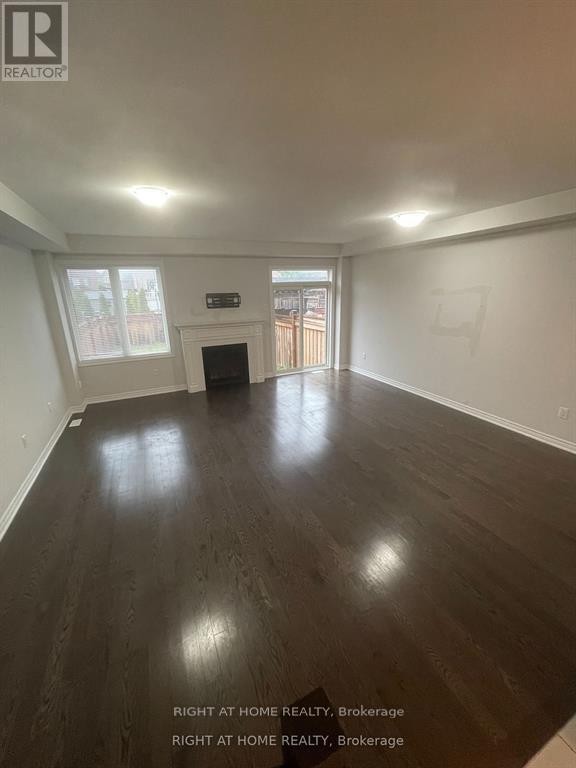 












2051 DALE ROAD

,
Innisfil (Alcona),




Ontario
L9S0J8

