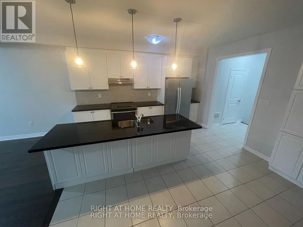 












2051 DALE ROAD

,
Innisfil (Alcona),




Ontario
L9S0J8

