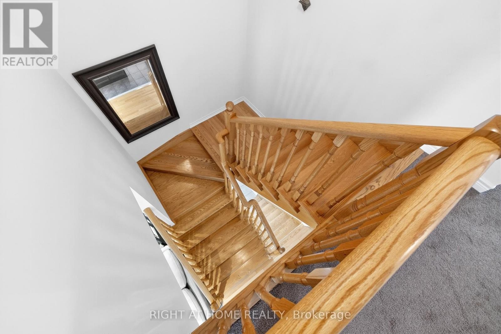 












147 BETONY DRIVE

,
Richmond Hill (Oak Ridges),




Ontario
L4E0P3

