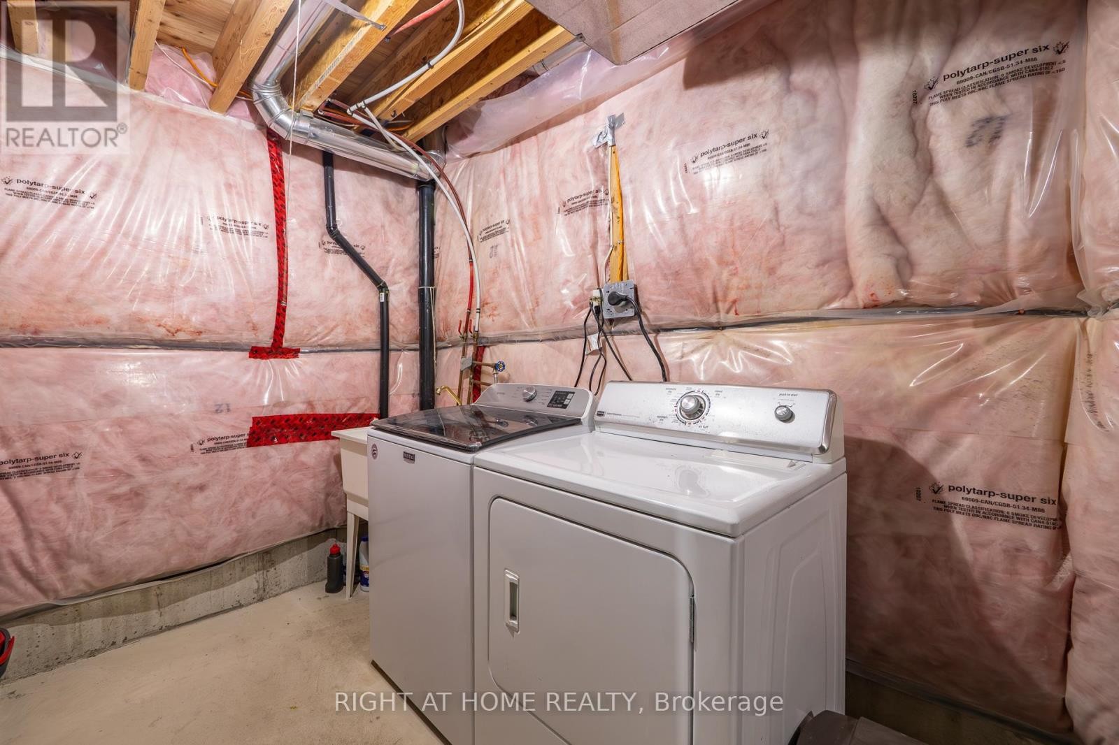 












147 BETONY DRIVE

,
Richmond Hill (Oak Ridges),




Ontario
L4E0P3

