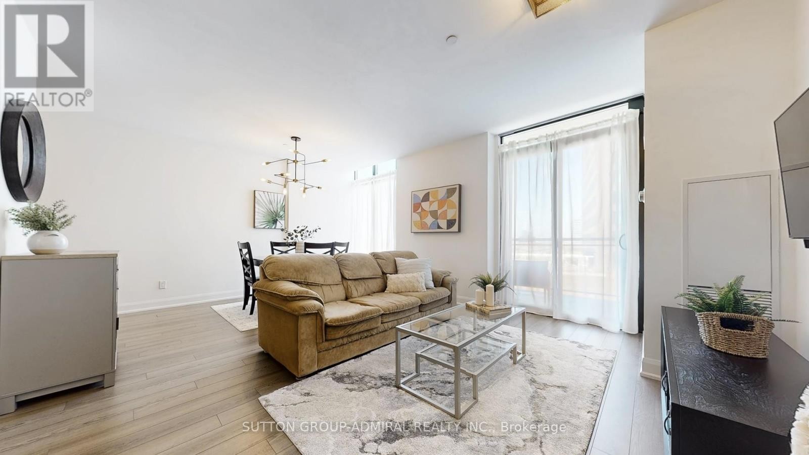 












513 - 2910 HIGHWAY 7

,
Vaughan (Concord),




Ontario
L4K0H8

