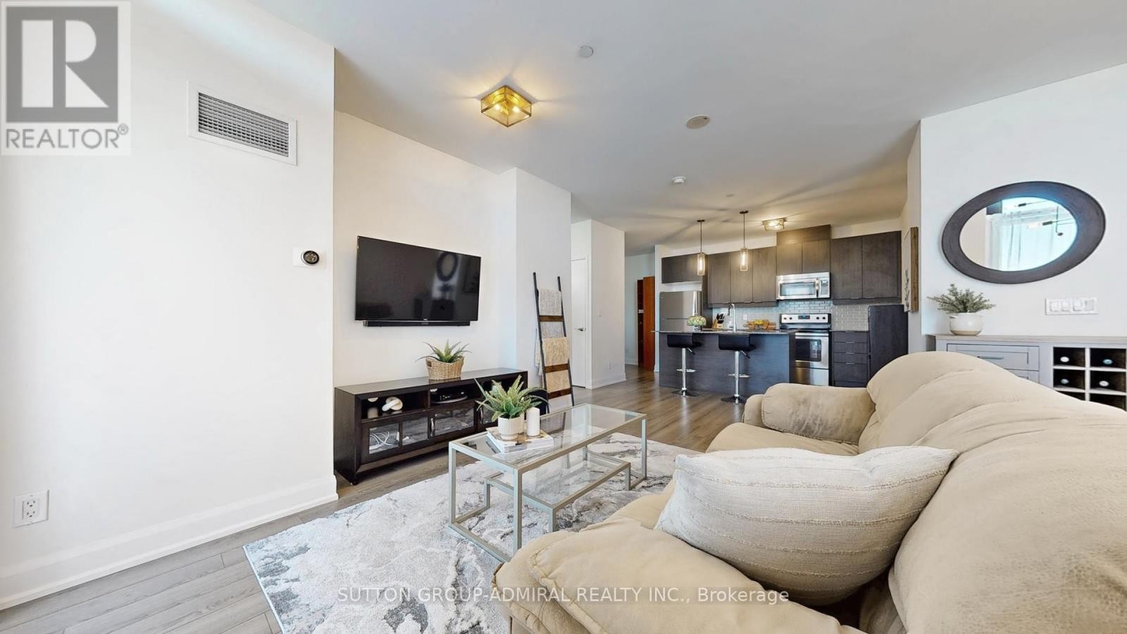 












513 - 2910 HIGHWAY 7

,
Vaughan (Concord),




Ontario
L4K0H8

