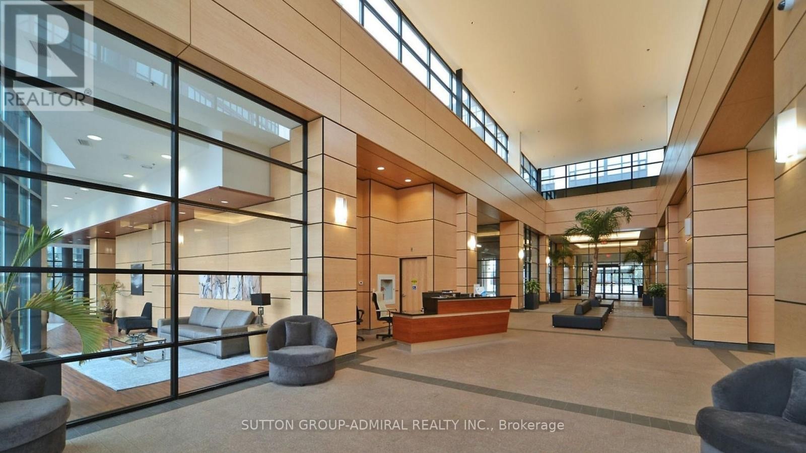 












513 - 2910 HIGHWAY 7

,
Vaughan (Concord),




Ontario
L4K0H8

