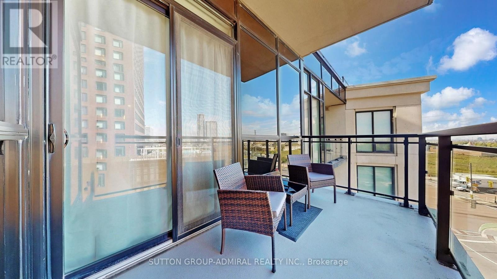 












513 - 2910 HIGHWAY 7

,
Vaughan (Concord),




Ontario
L4K0H8

