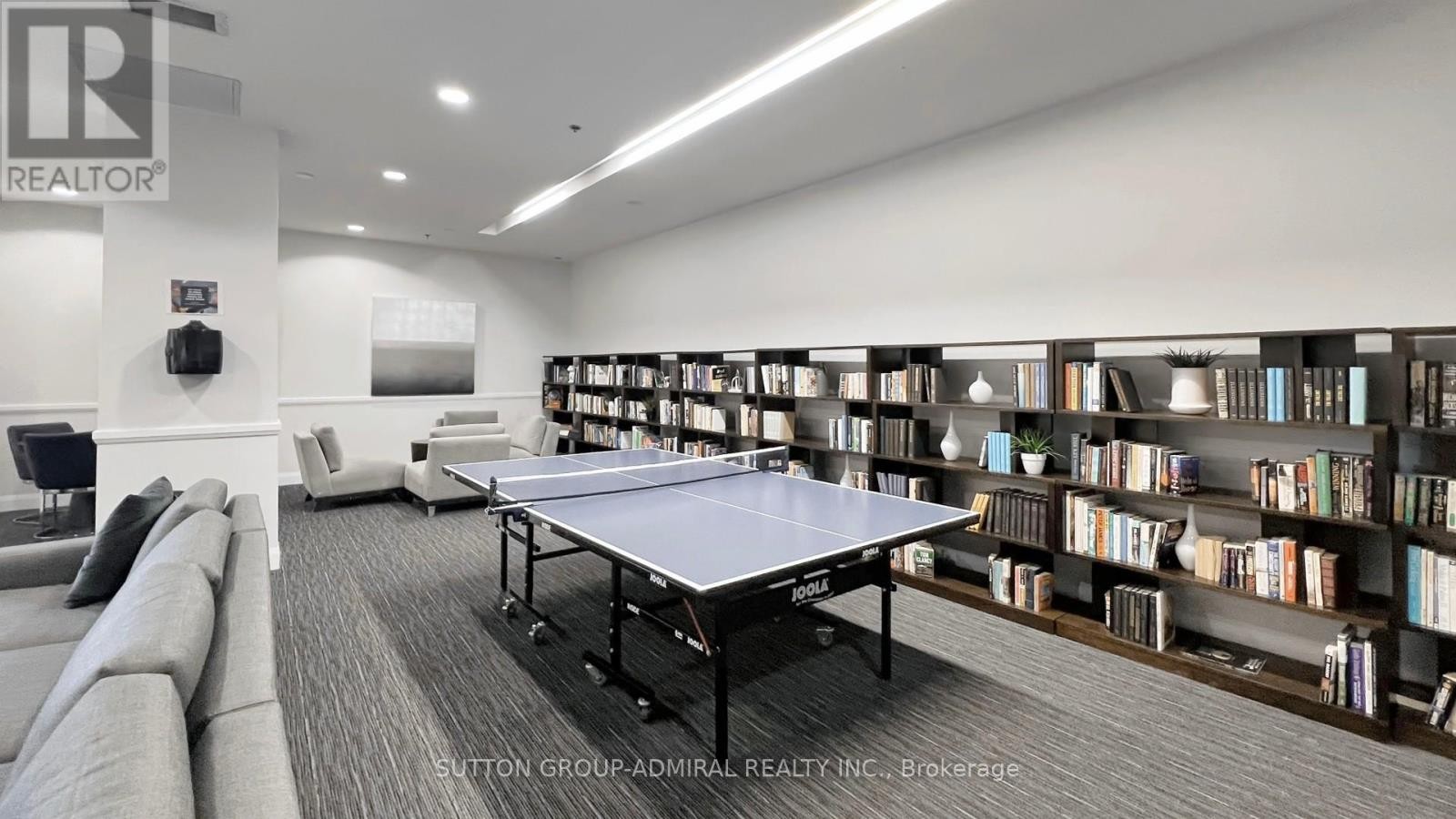 












513 - 2910 HIGHWAY 7

,
Vaughan (Concord),




Ontario
L4K0H8

