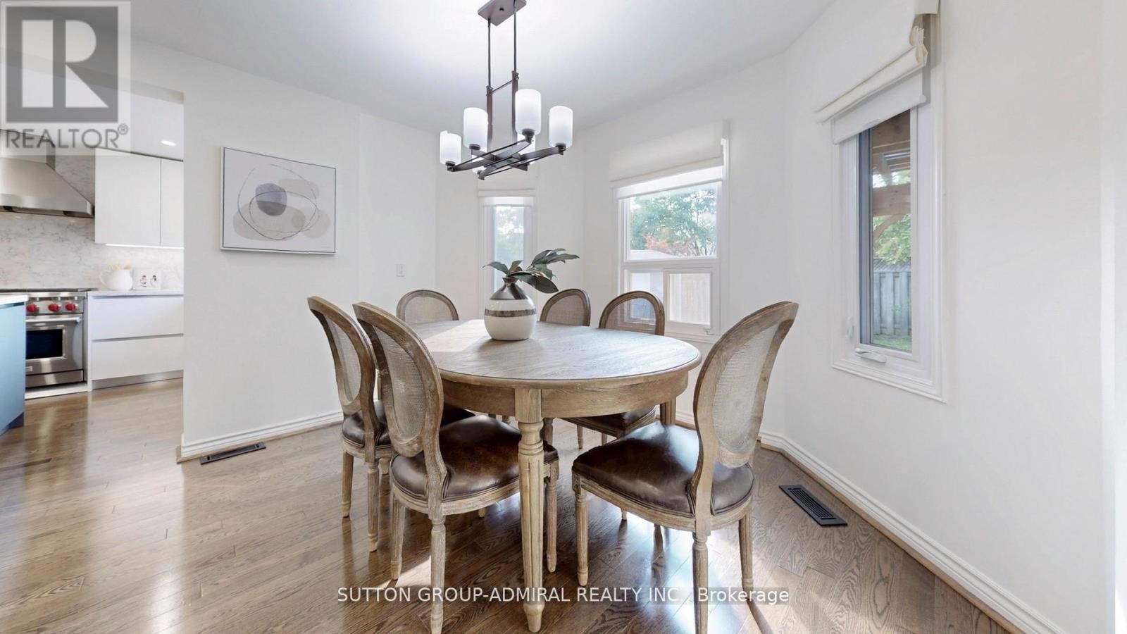 












122 EDMUND SEAGER DRIVE

,
Vaughan (Uplands),




Ontario
L4J4S7

