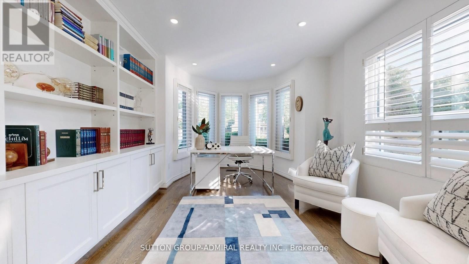 












122 EDMUND SEAGER DRIVE

,
Vaughan (Uplands),




Ontario
L4J4S7

