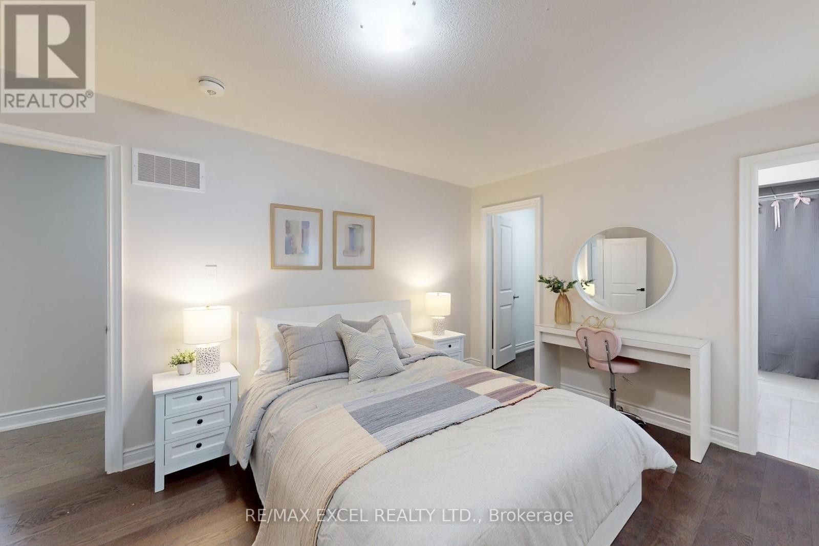 












96 BOUNDARY BOULEVARD

,
Whitchurch-Stouffville (Stouffville),




Ontario
L4A4W2

