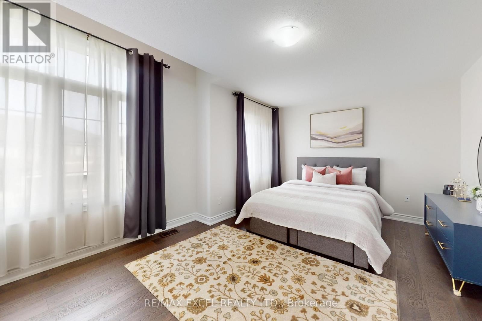 












96 BOUNDARY BOULEVARD

,
Whitchurch-Stouffville (Stouffville),




Ontario
L4A4W2

