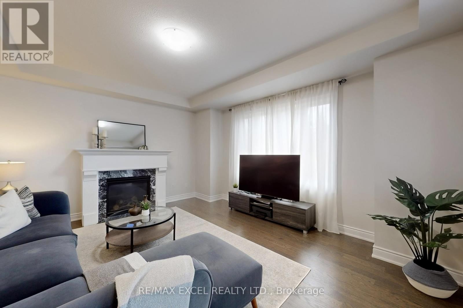 












96 BOUNDARY BOULEVARD

,
Whitchurch-Stouffville (Stouffville),




Ontario
L4A4W2


