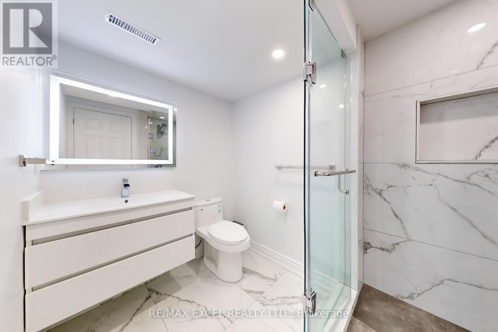 












12 MOSES CRESCENT

,
Markham (Cachet),




Ontario
L6C1S5

