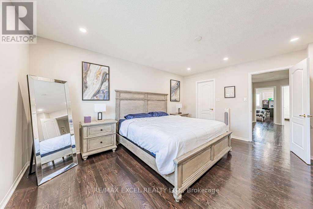 












271 RICHARD UNDERHILL AVENUE

,
Whitchurch-Stouffville (Stouffville),




Ontario
L4A0Y8

