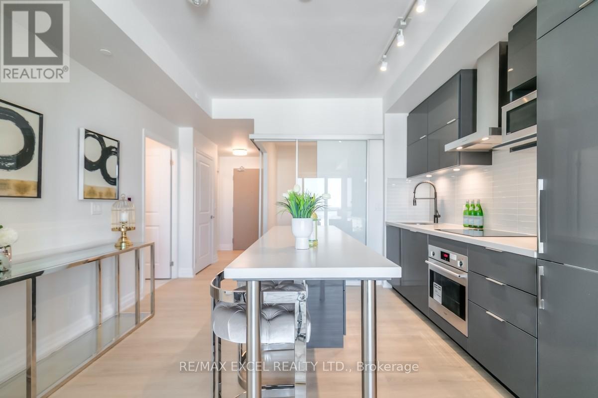 












903 - 8 ROUGE VALLEY DRIVE W

,
Markham (Unionville),




Ontario
L6G0G8

