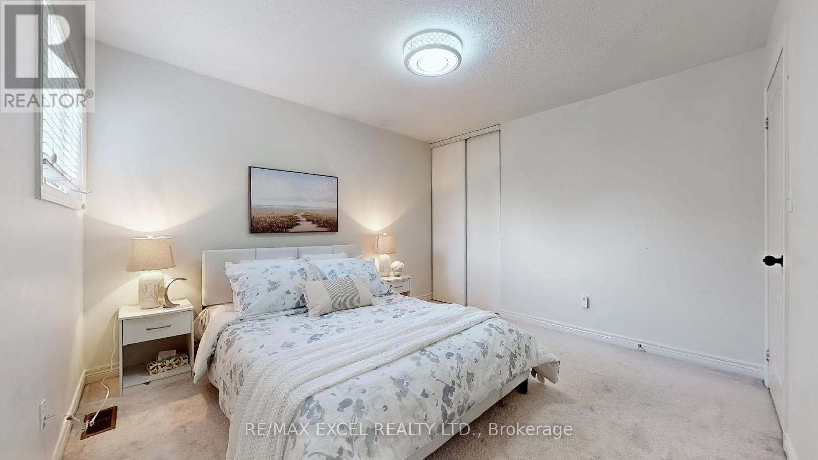 












809 CORNELL ROUGE BOULEVARD

,
Markham (Cornell),




Ontario
L6B0K5

