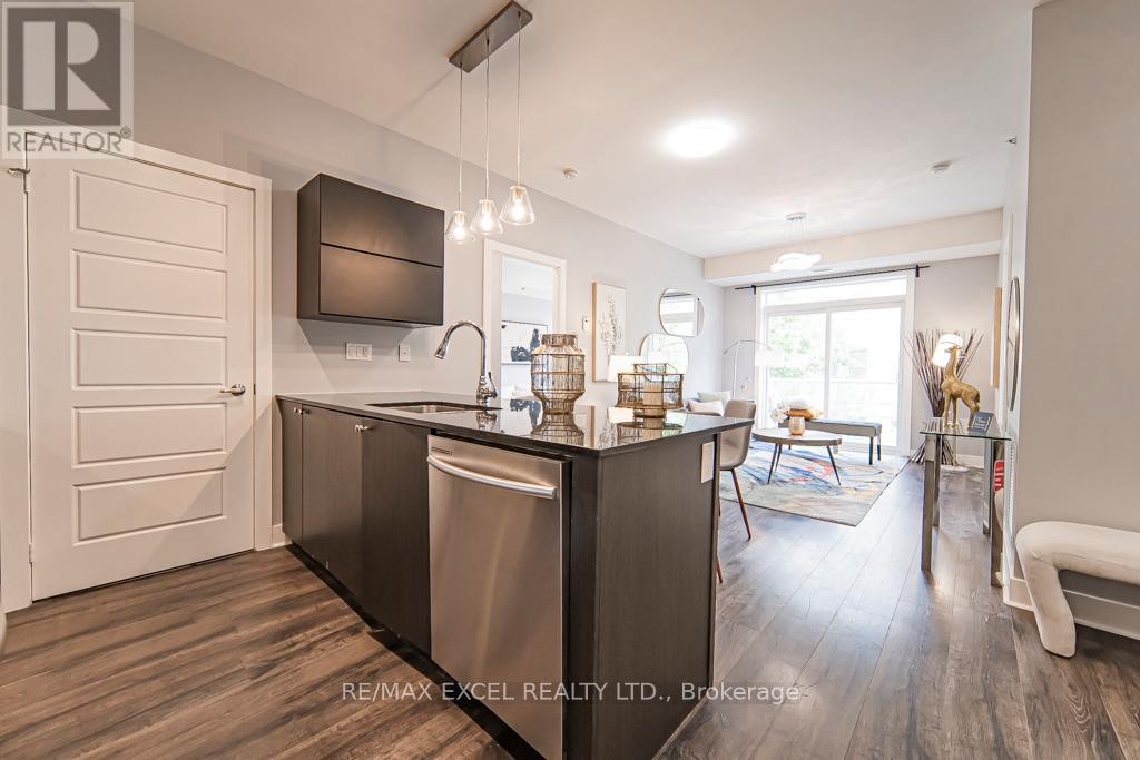












244 - 28 PRINCE REGENT STREET

,
Markham (Cathedraltown),




Ontario
L6C0V5


