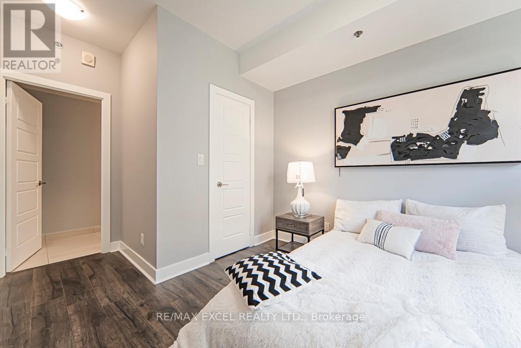 












244 - 28 PRINCE REGENT STREET

,
Markham (Cathedraltown),




Ontario
L6C0V5

