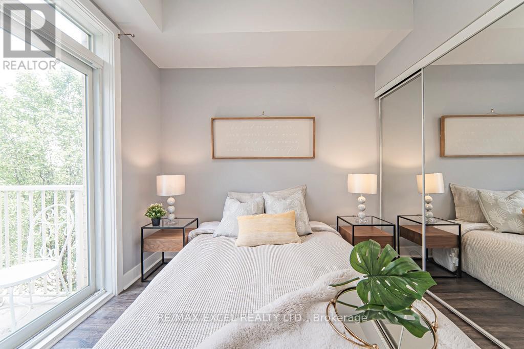 












244 - 28 PRINCE REGENT STREET

,
Markham (Cathedraltown),




Ontario
L6C0V5

