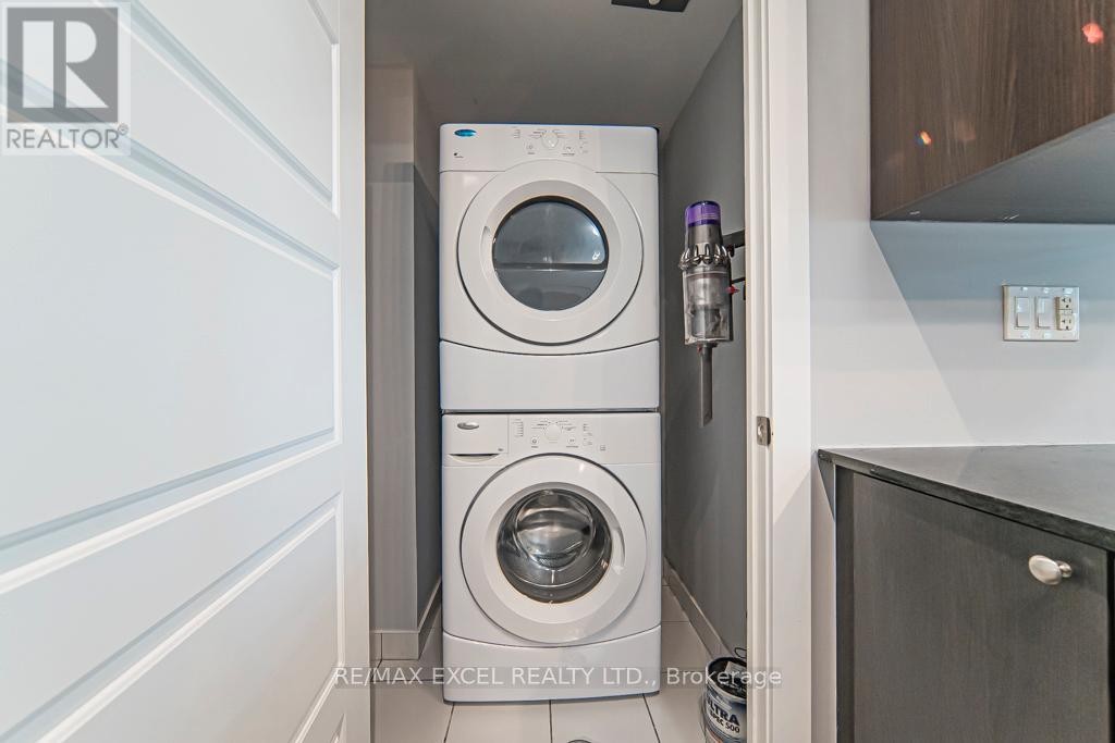 












244 - 28 PRINCE REGENT STREET

,
Markham (Cathedraltown),




Ontario
L6C0V5

