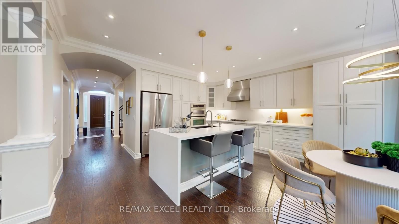 












215 COON'S ROAD

,
Richmond Hill (Oak Ridges),




Ontario
L4E4R3

