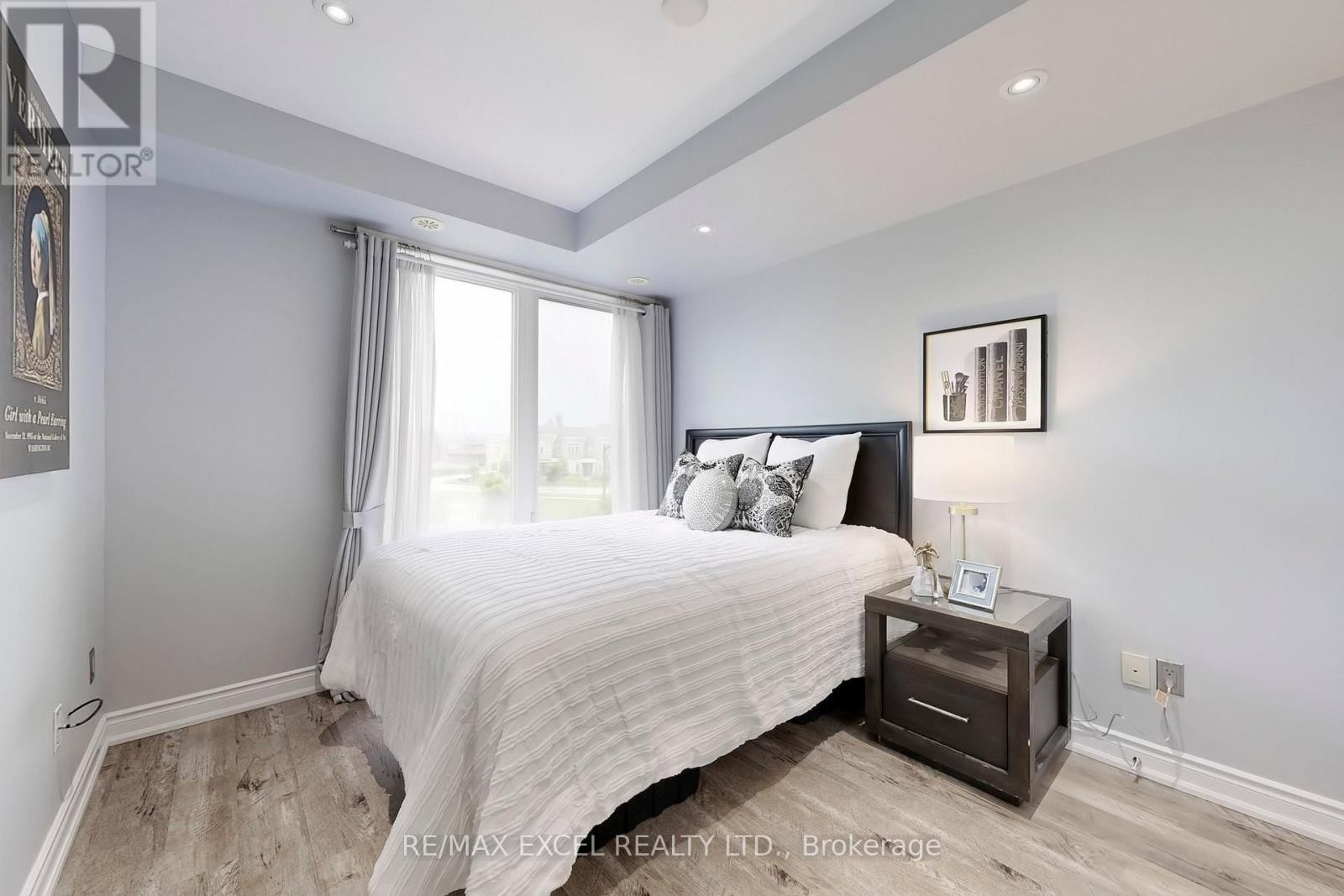 












76 UNITY GARDENS DRIVE

,
Markham (Village Green-South Unionville),




Ontario
L3R4Y7

