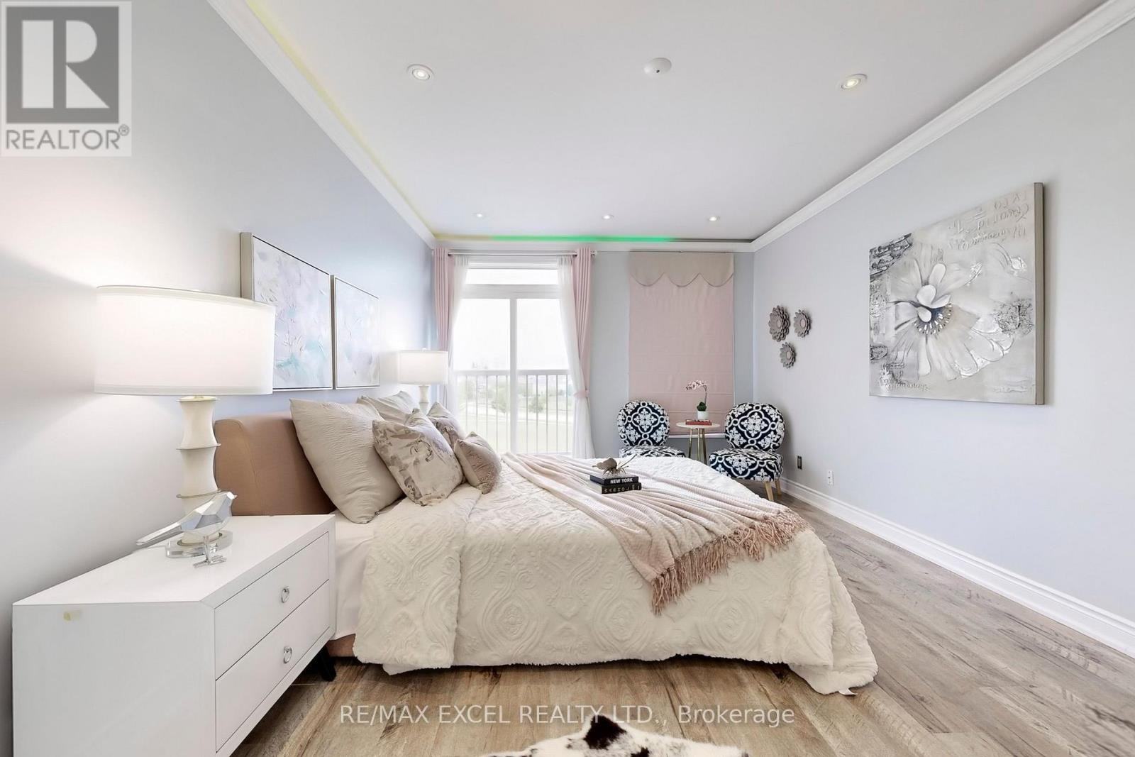 












76 UNITY GARDENS DRIVE

,
Markham (Village Green-South Unionville),




Ontario
L3R4Y7

