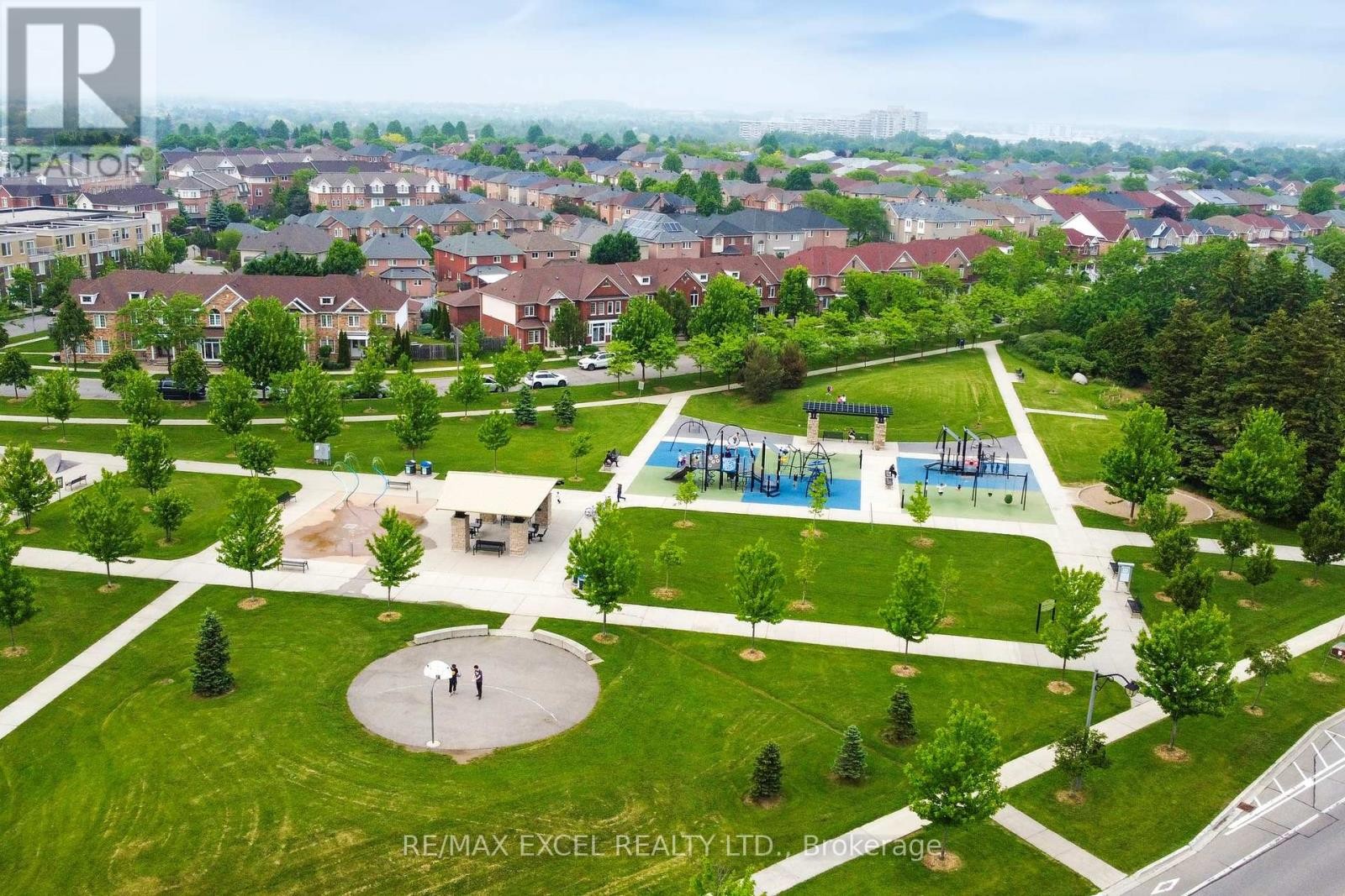 












76 UNITY GARDENS DRIVE

,
Markham (Village Green-South Unionville),




Ontario
L3R4Y7

