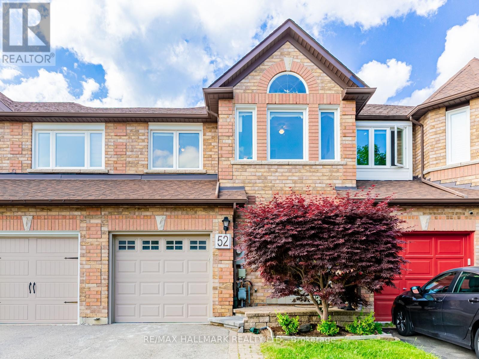 












52 MISTLEFLOWER COURT

,
Richmond Hill (Oak Ridges),




Ontario
L4E3T9

