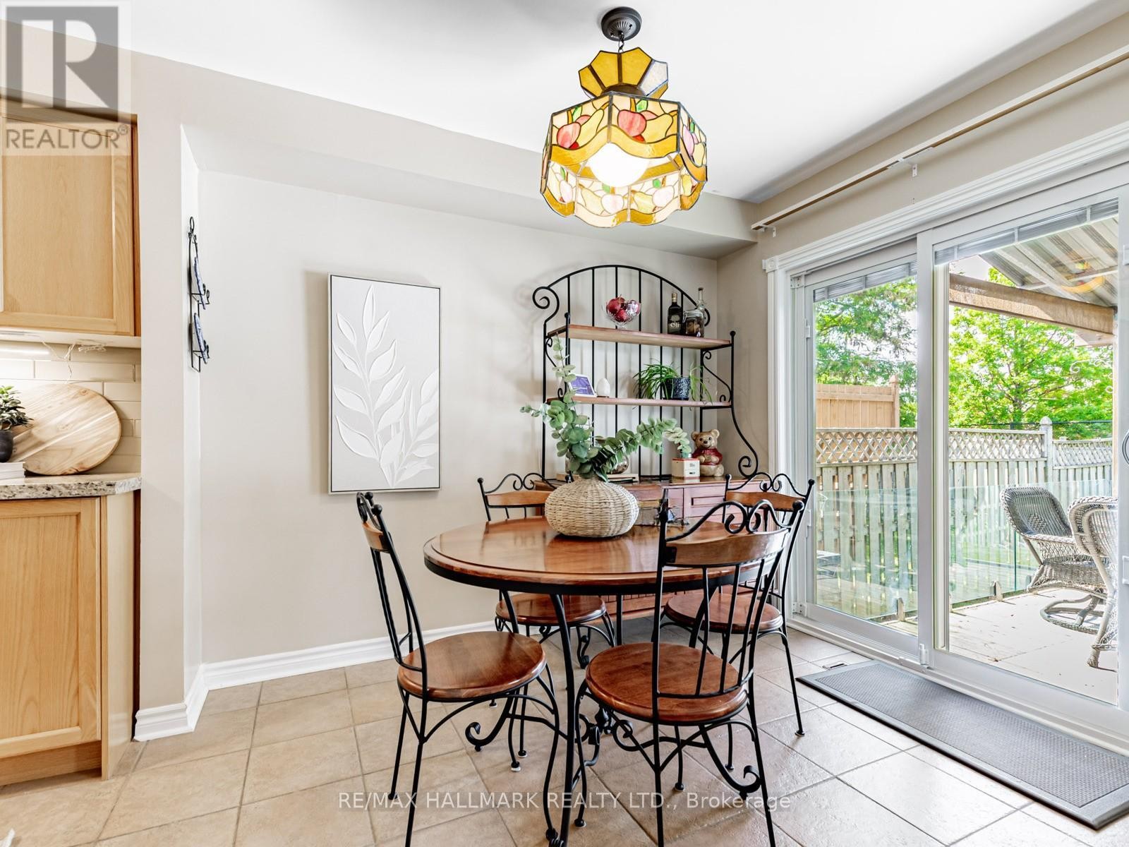 












52 MISTLEFLOWER COURT

,
Richmond Hill (Oak Ridges),




Ontario
L4E3T9

