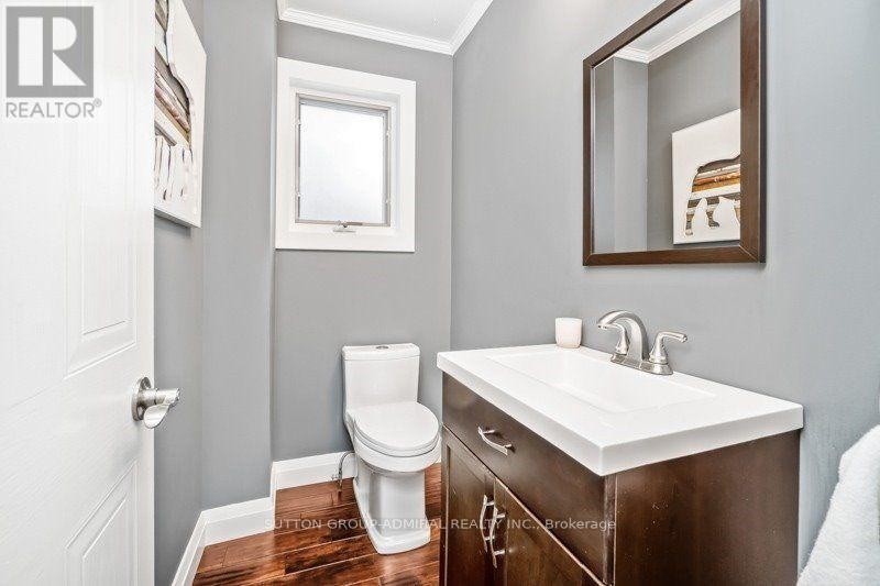 












361 RIDDELL COURT

,
Newmarket (Gorham-College Manor),




Ontario
L3Y8M8

