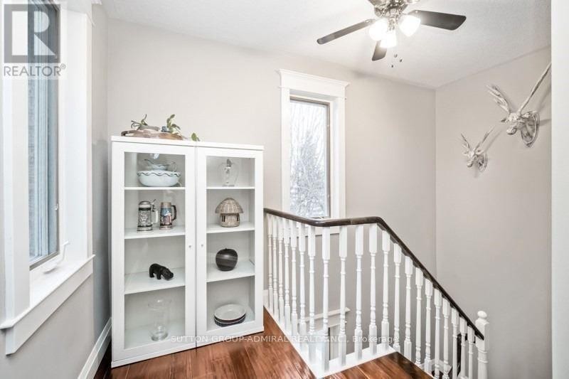 












361 RIDDELL COURT

,
Newmarket (Gorham-College Manor),




Ontario
L3Y8M8

