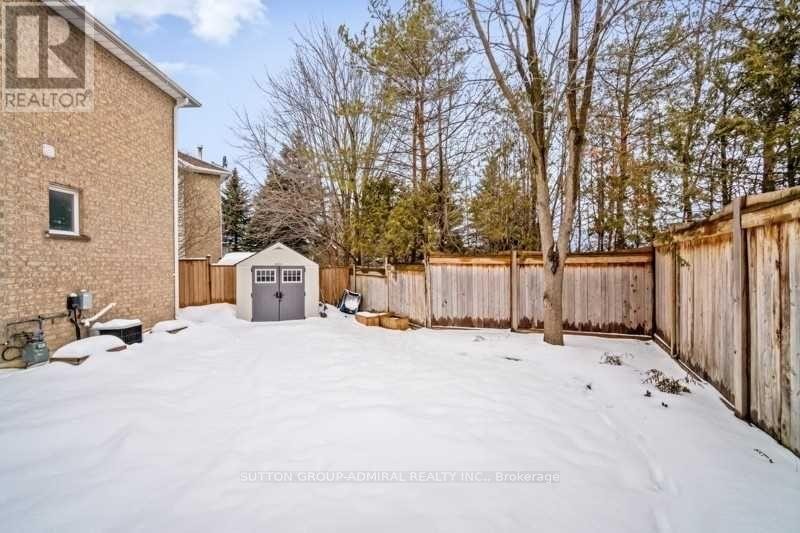 












361 RIDDELL COURT

,
Newmarket (Gorham-College Manor),




Ontario
L3Y8M8

