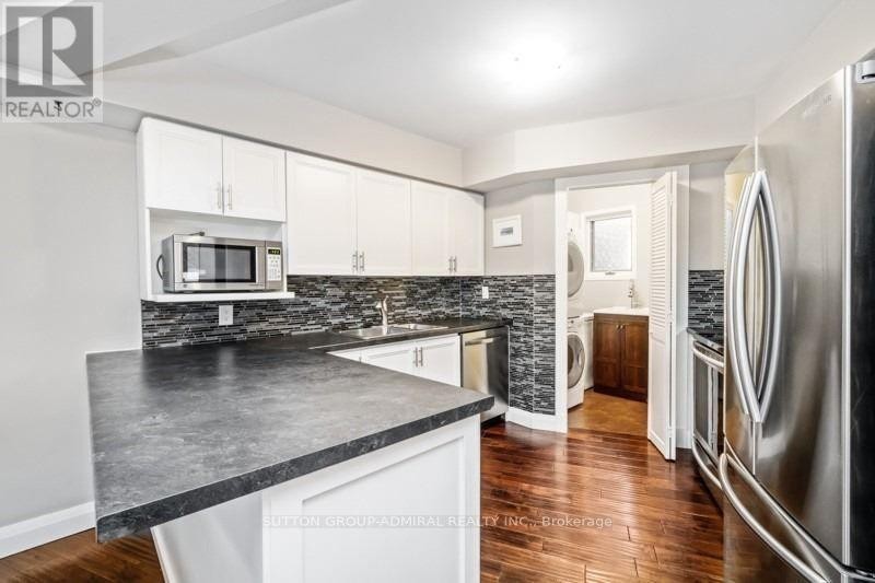












361 RIDDELL COURT

,
Newmarket (Gorham-College Manor),




Ontario
L3Y8M8

