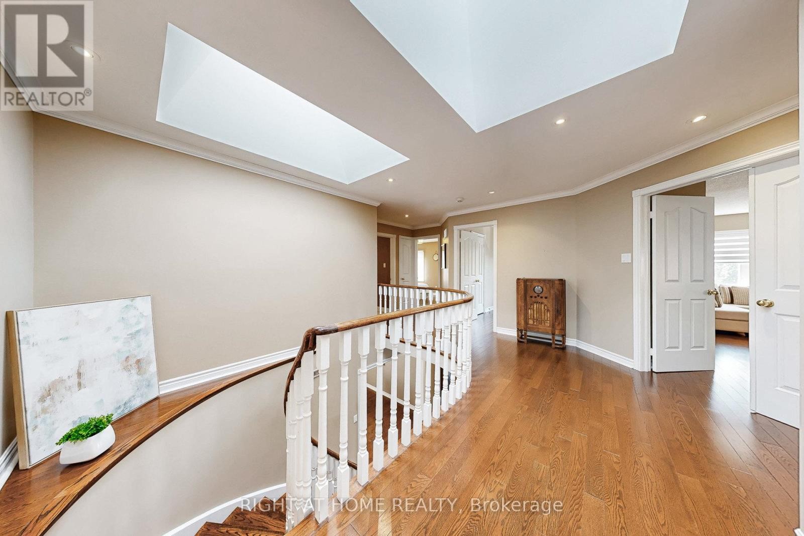 












179 STRATHEARN AVENUE

,
Richmond Hill (Bayview Hill),




Ontario
L4B2S7

