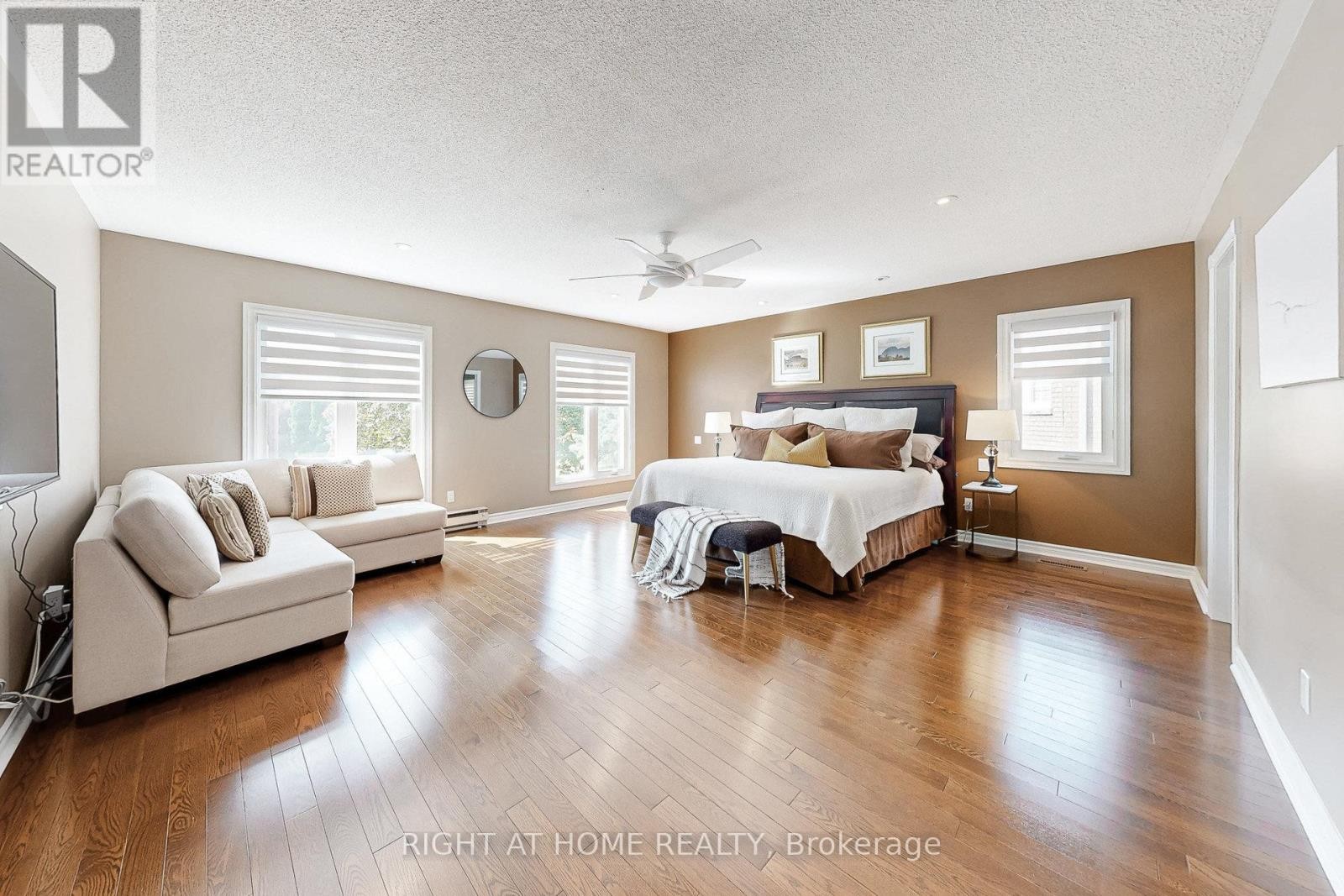 












179 STRATHEARN AVENUE

,
Richmond Hill (Bayview Hill),




Ontario
L4B2S7

