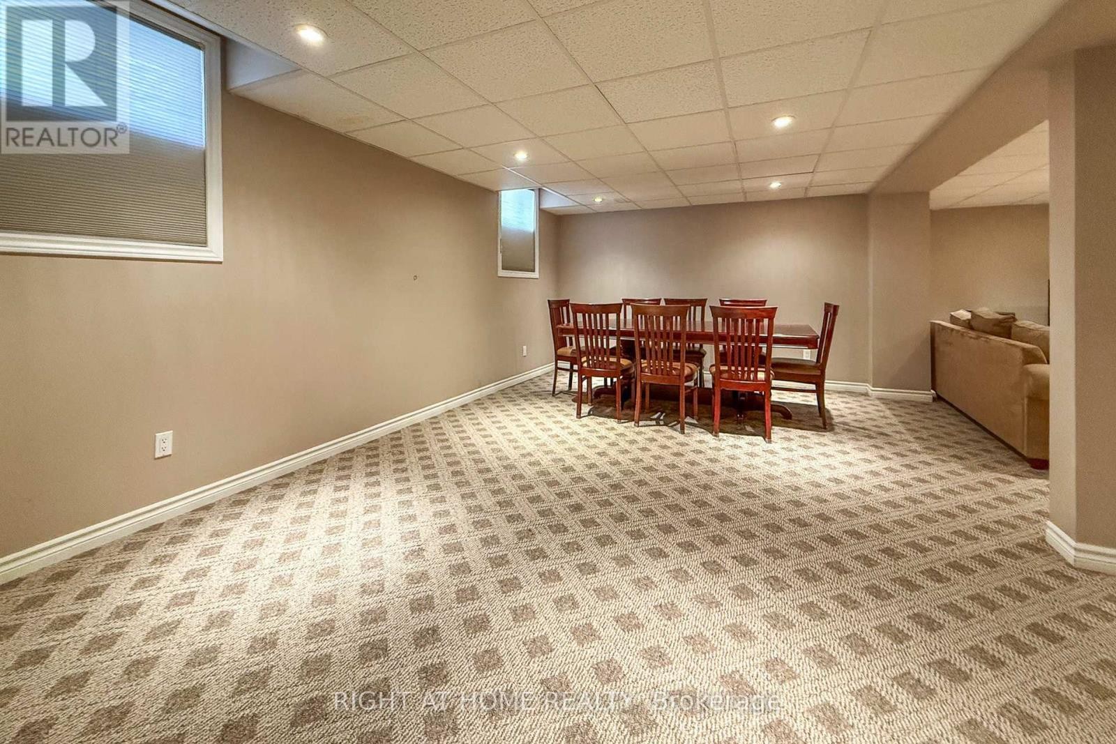 












179 STRATHEARN AVENUE

,
Richmond Hill (Bayview Hill),




Ontario
L4B2S7


