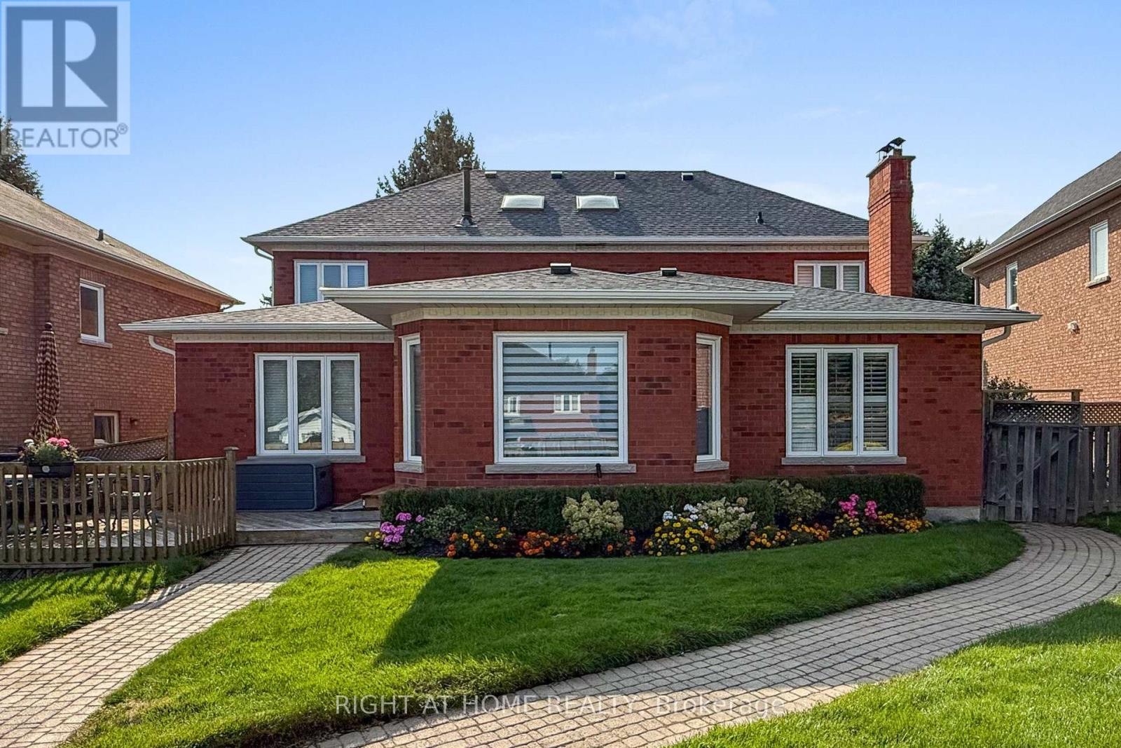 












179 STRATHEARN AVENUE

,
Richmond Hill (Bayview Hill),




Ontario
L4B2S7

