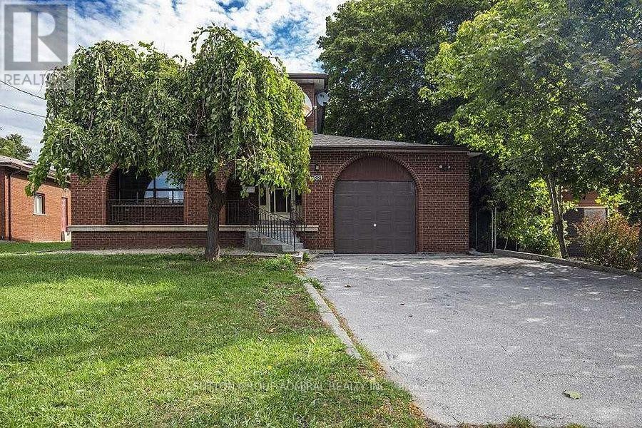 












MAIN/UP - 7881 DUFFERIN STREET

,
Vaughan (Beverley Glen),




Ontario
L4J3M5

