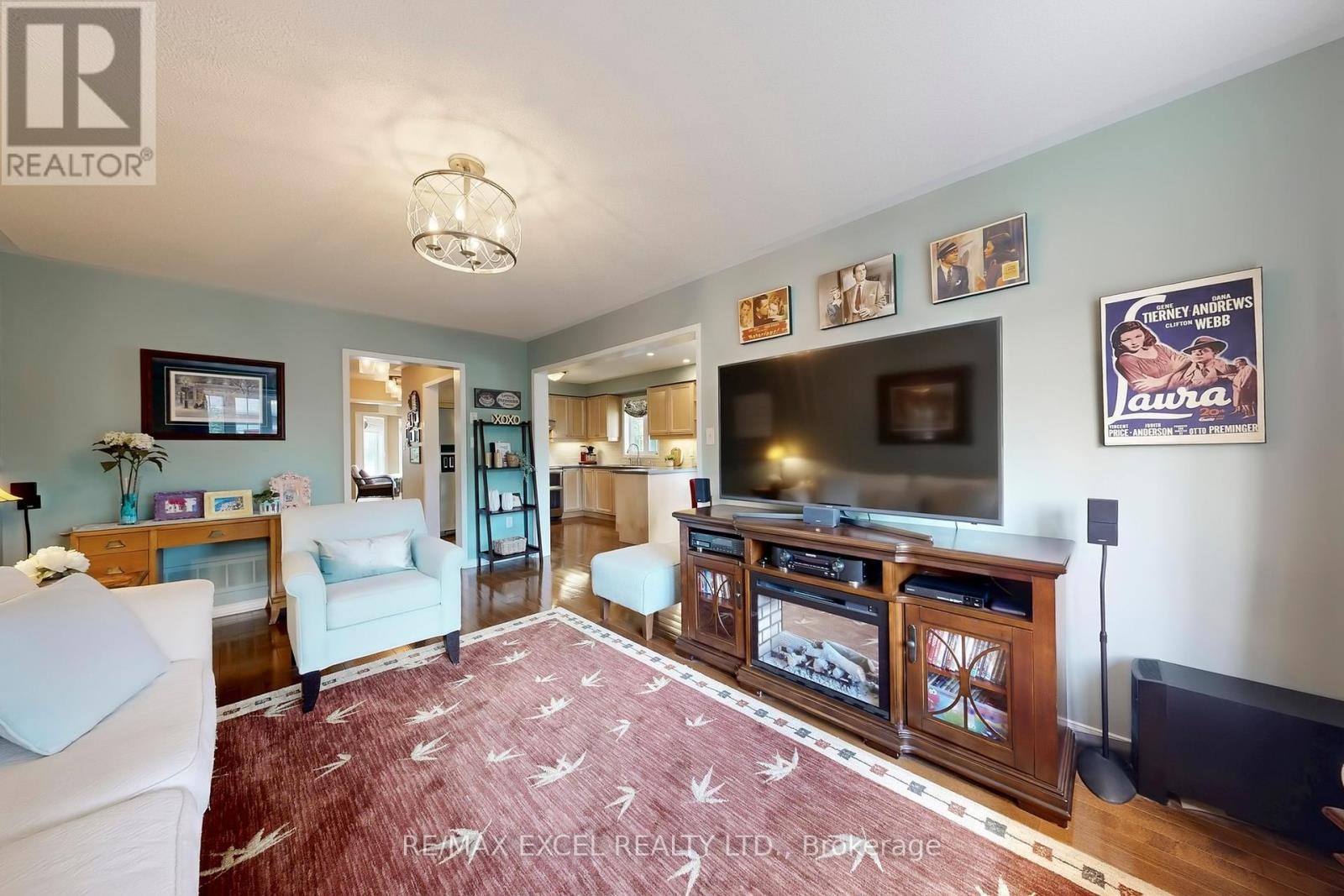 












44 BLACK CREEK DRIVE

,
Markham (Cornell),




Ontario
L6B1K1

