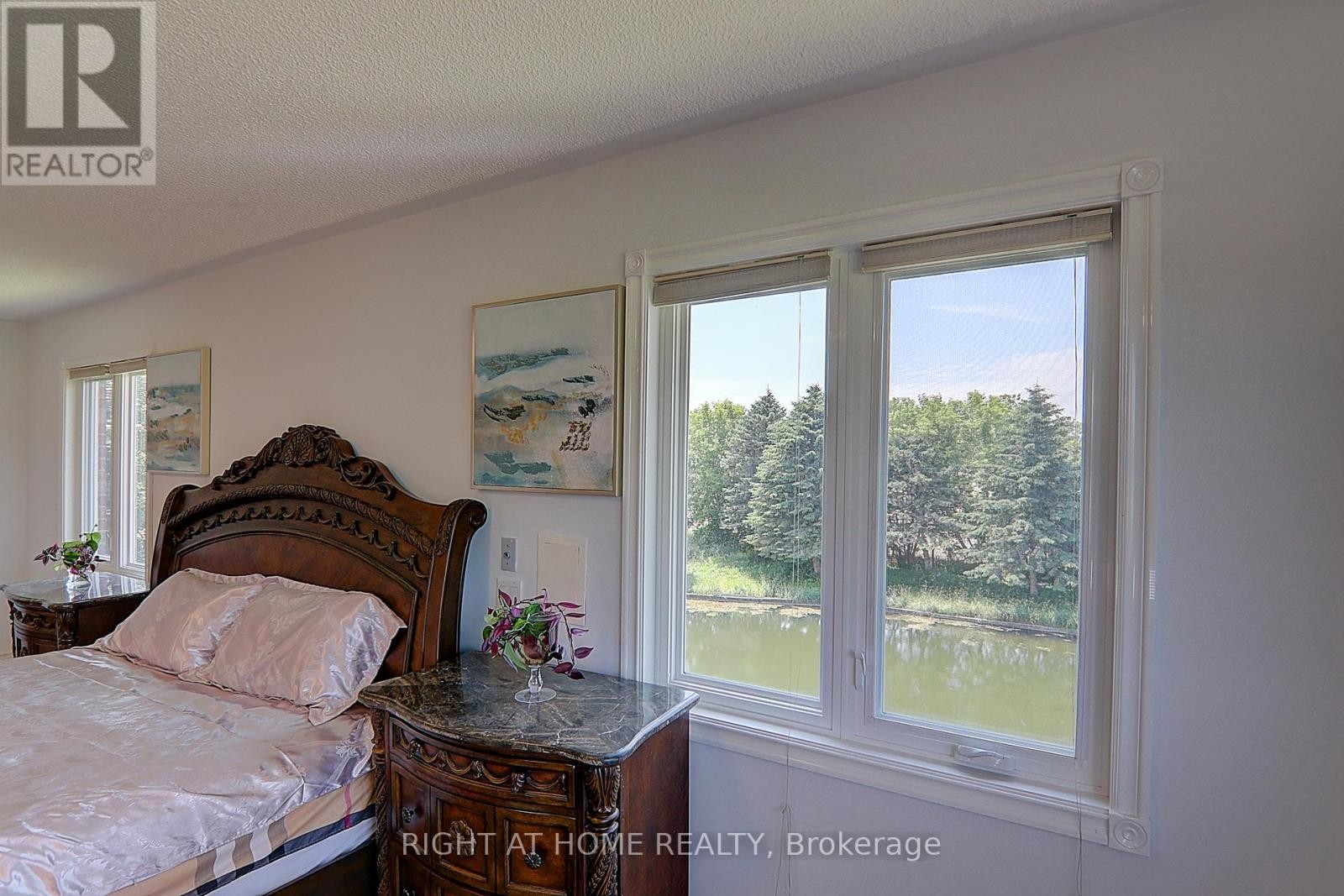












1008 MOUNT ALBERT ROAD

,
East Gwillimbury (Sharon),




Ontario
L0G1V0

