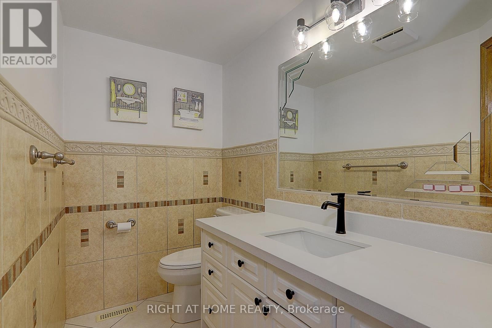 












1008 MOUNT ALBERT ROAD

,
East Gwillimbury (Sharon),




Ontario
L0G1V0

