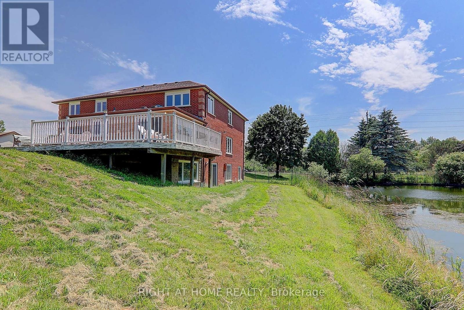 












1008 MOUNT ALBERT ROAD

,
East Gwillimbury (Sharon),




Ontario
L0G1V0

