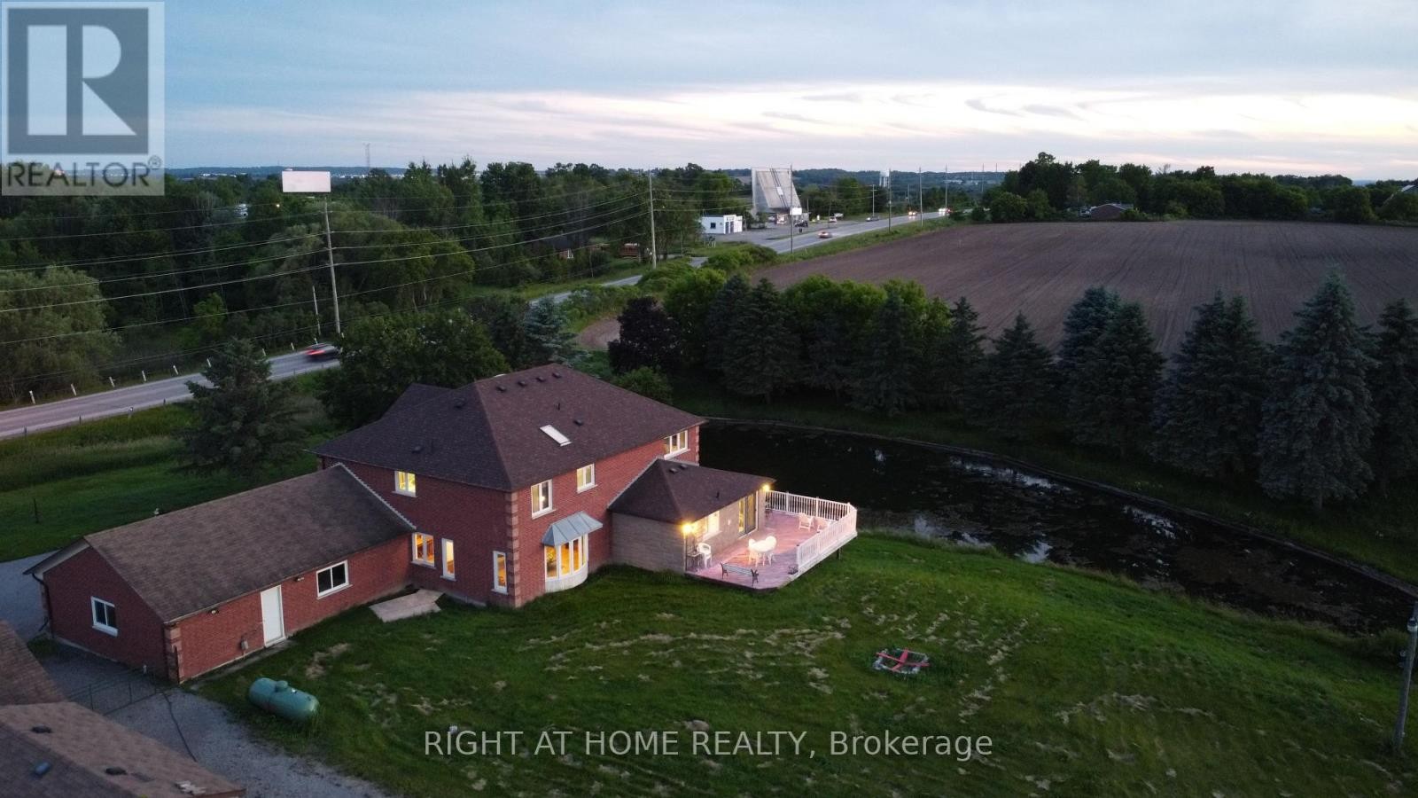












1008 MOUNT ALBERT ROAD

,
East Gwillimbury (Sharon),




Ontario
L0G1V0

