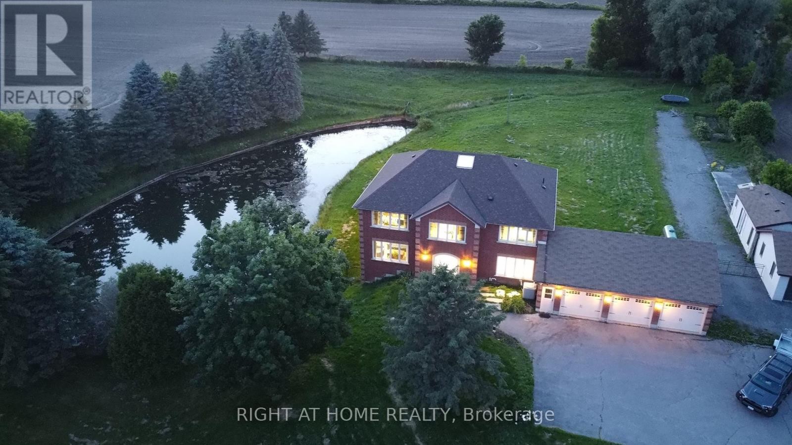 












1008 MOUNT ALBERT ROAD

,
East Gwillimbury (Sharon),




Ontario
L0G1V0

