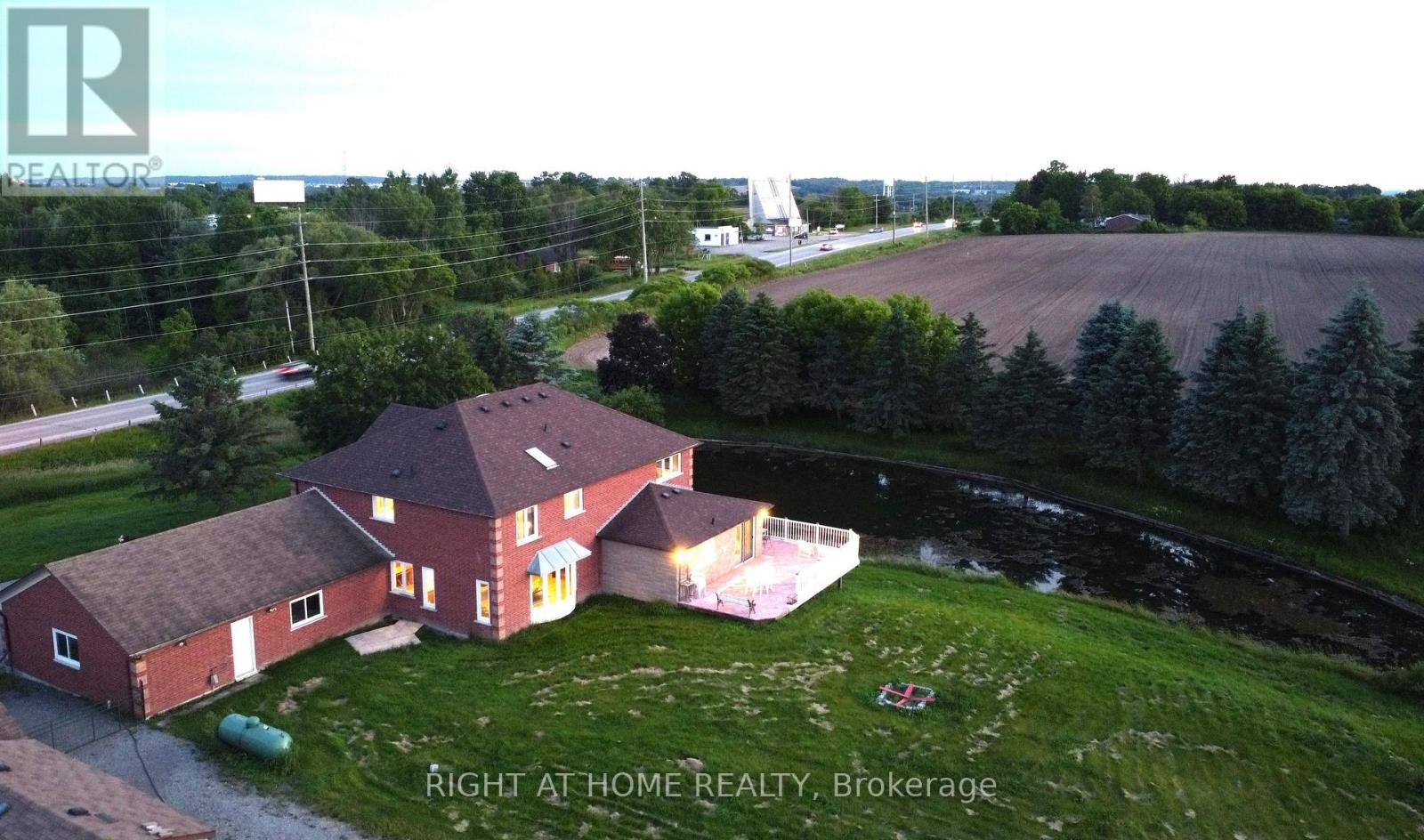












1008 MOUNT ALBERT ROAD

,
East Gwillimbury (Sharon),




Ontario
L0G1V0

