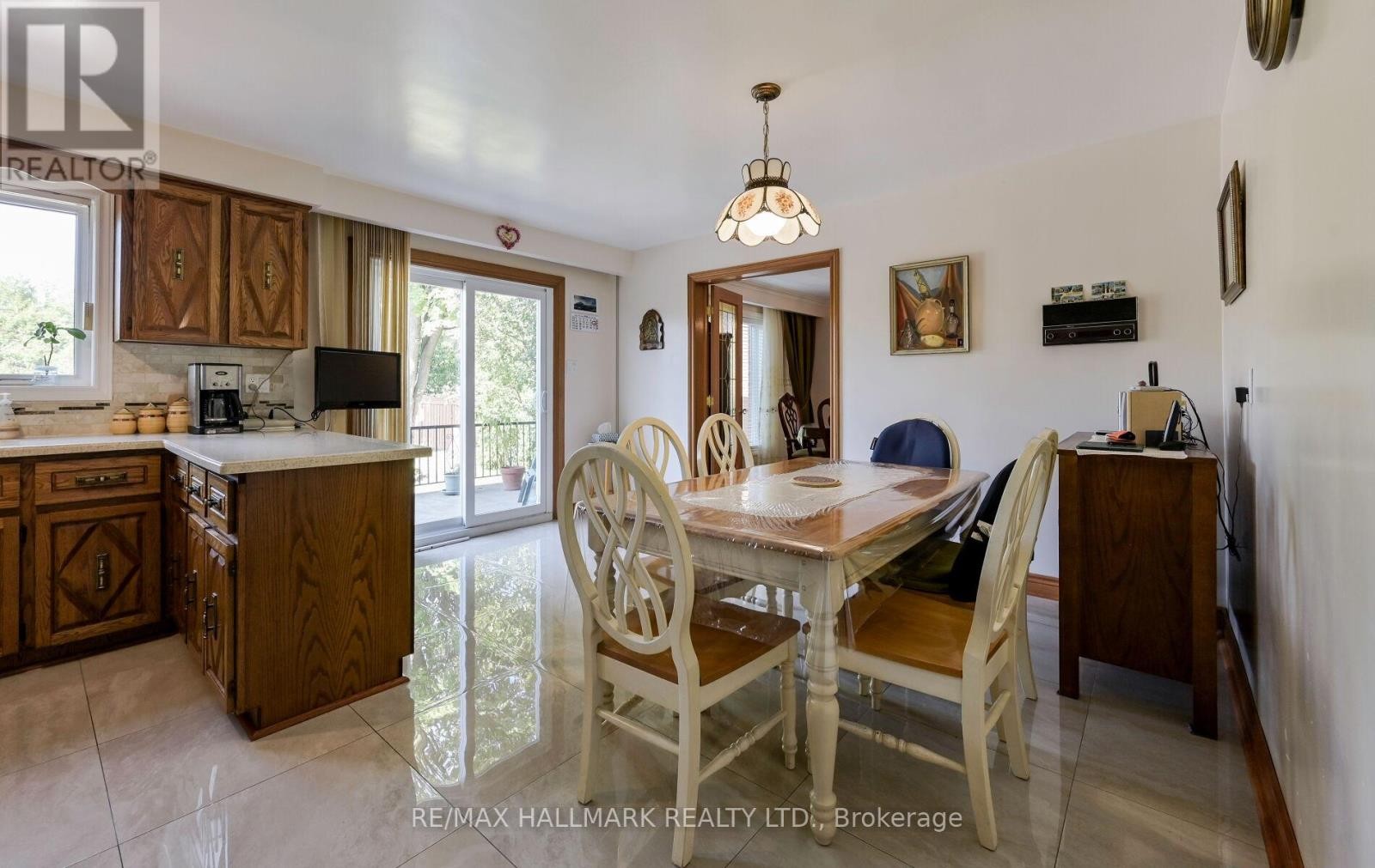 












30 OAK AVENUE

,
Richmond Hill (South Richvale),




Ontario
L4C6R7

